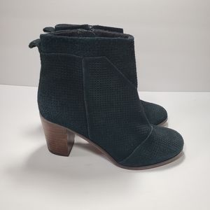 Tom's Suede Ankle Boots